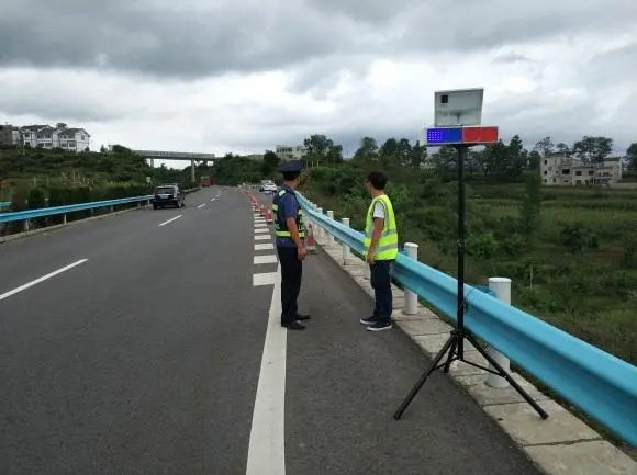 葫芦岛高速公路钢护栏