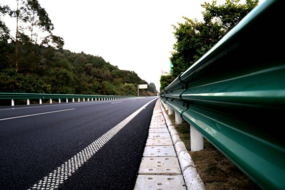 葫芦岛高速公路护栏的常用类型